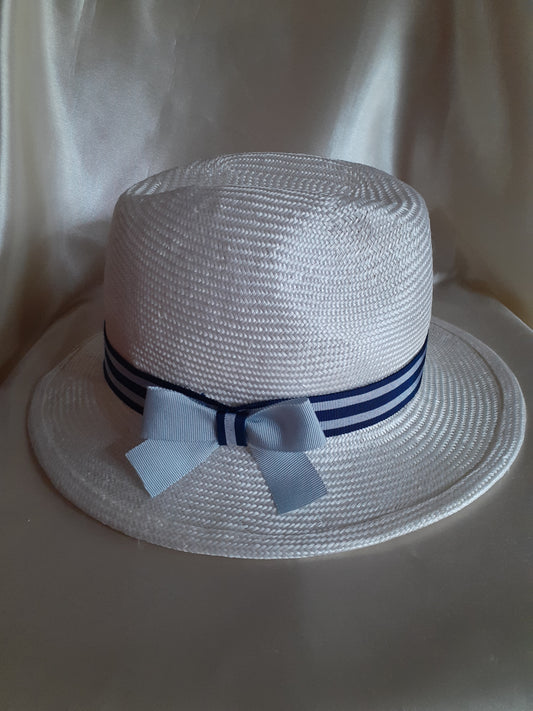 White straw fedora