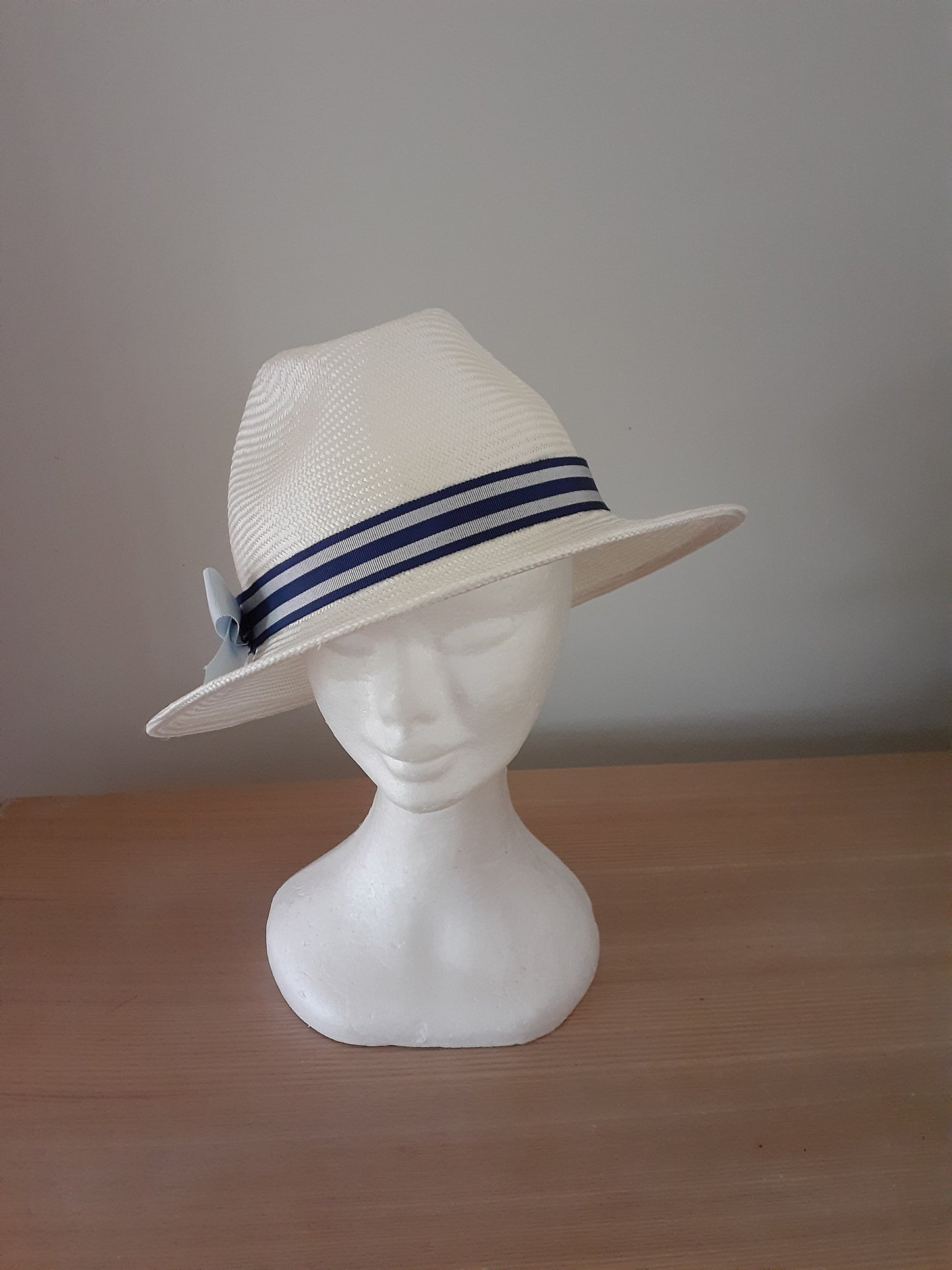 White straw fedora