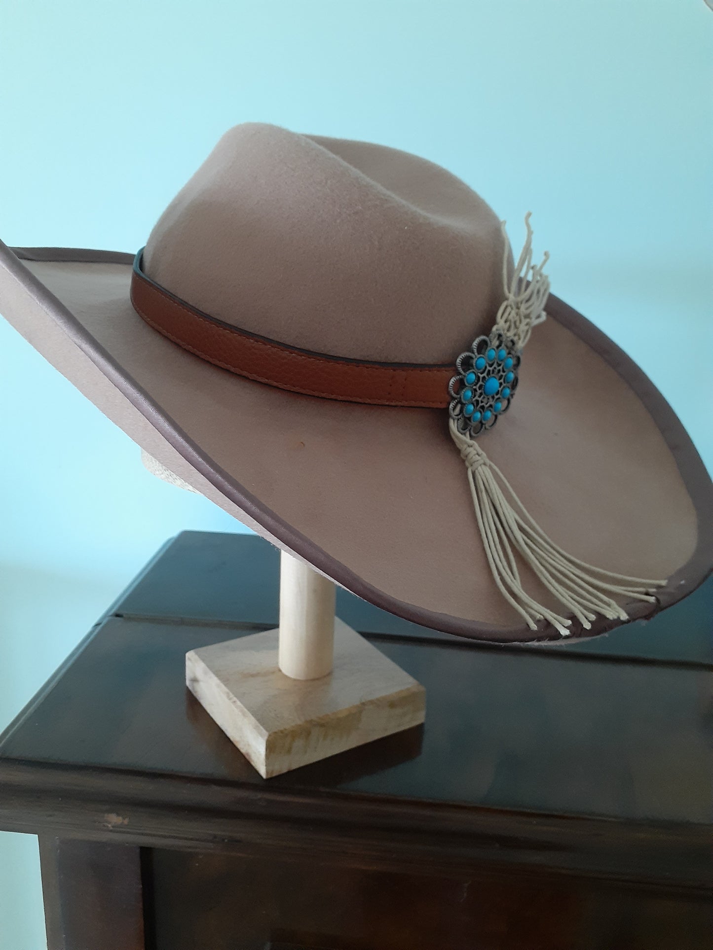 Tan wool felt cowboy hat (The Bootscooter)