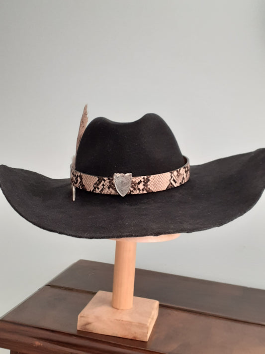 Black felt Aussie bushman style hat (The Outbacker)