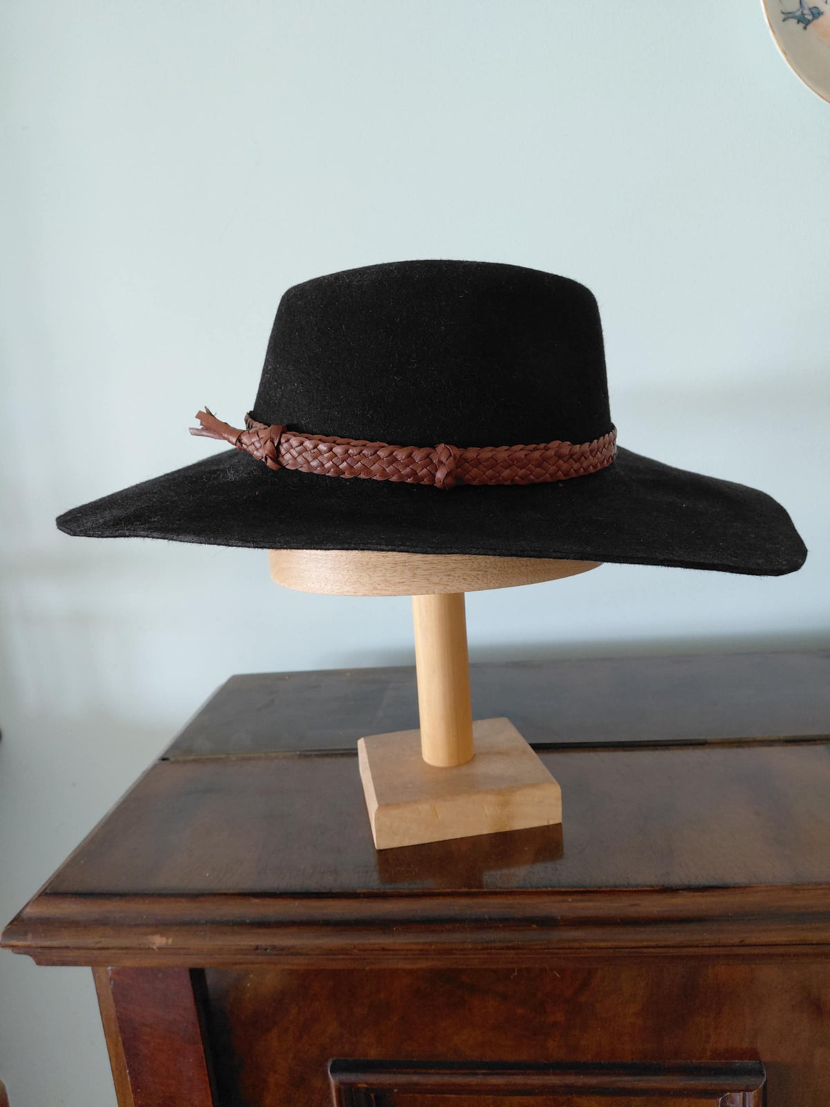 Black fur felt (Outback Belle)