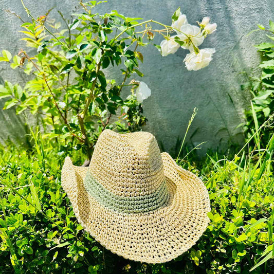 🌿 Two-Tone Straw Cowboy Hat (Natural/ Mint)