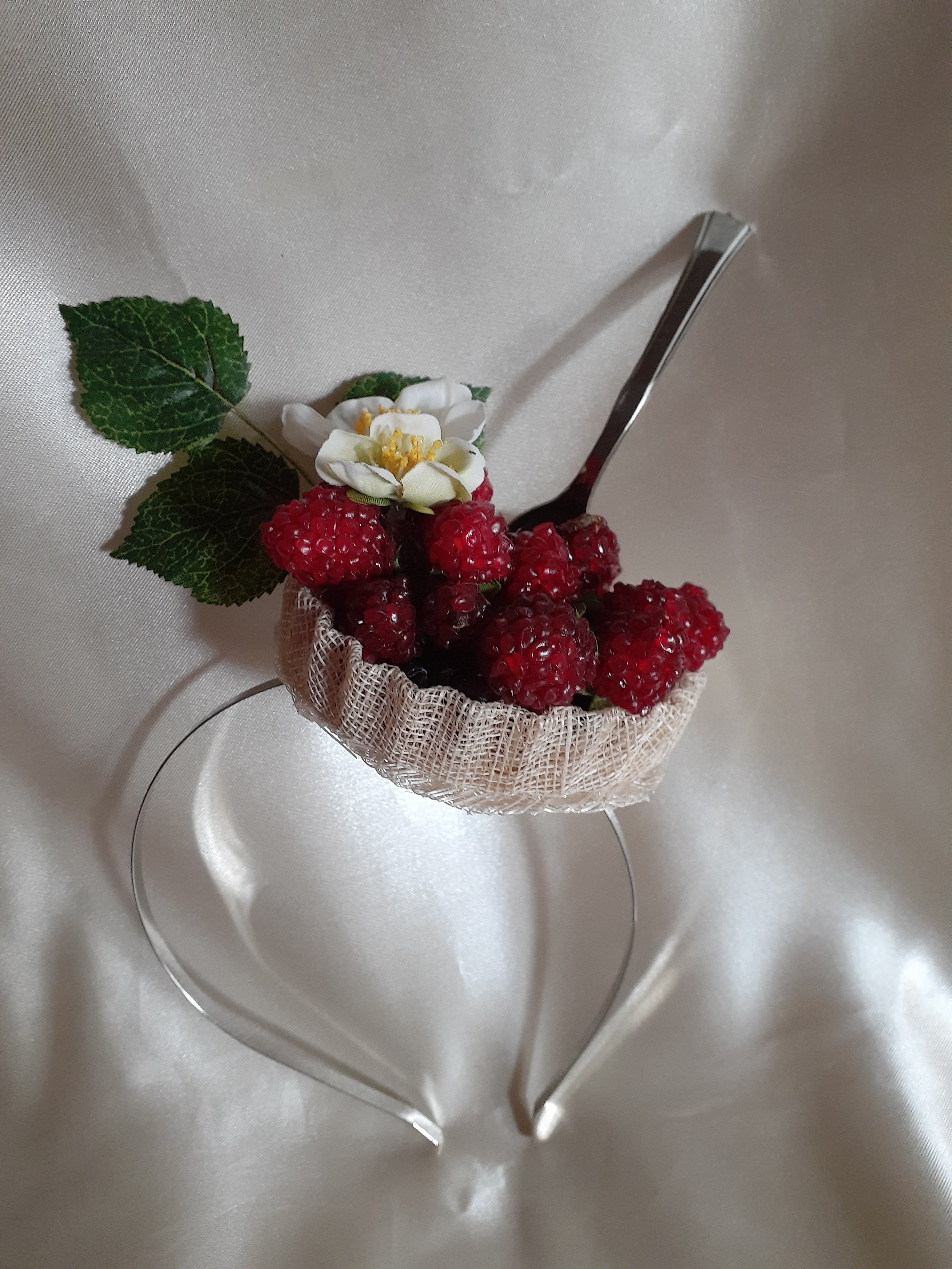 Frosty berry tart deals headpiece