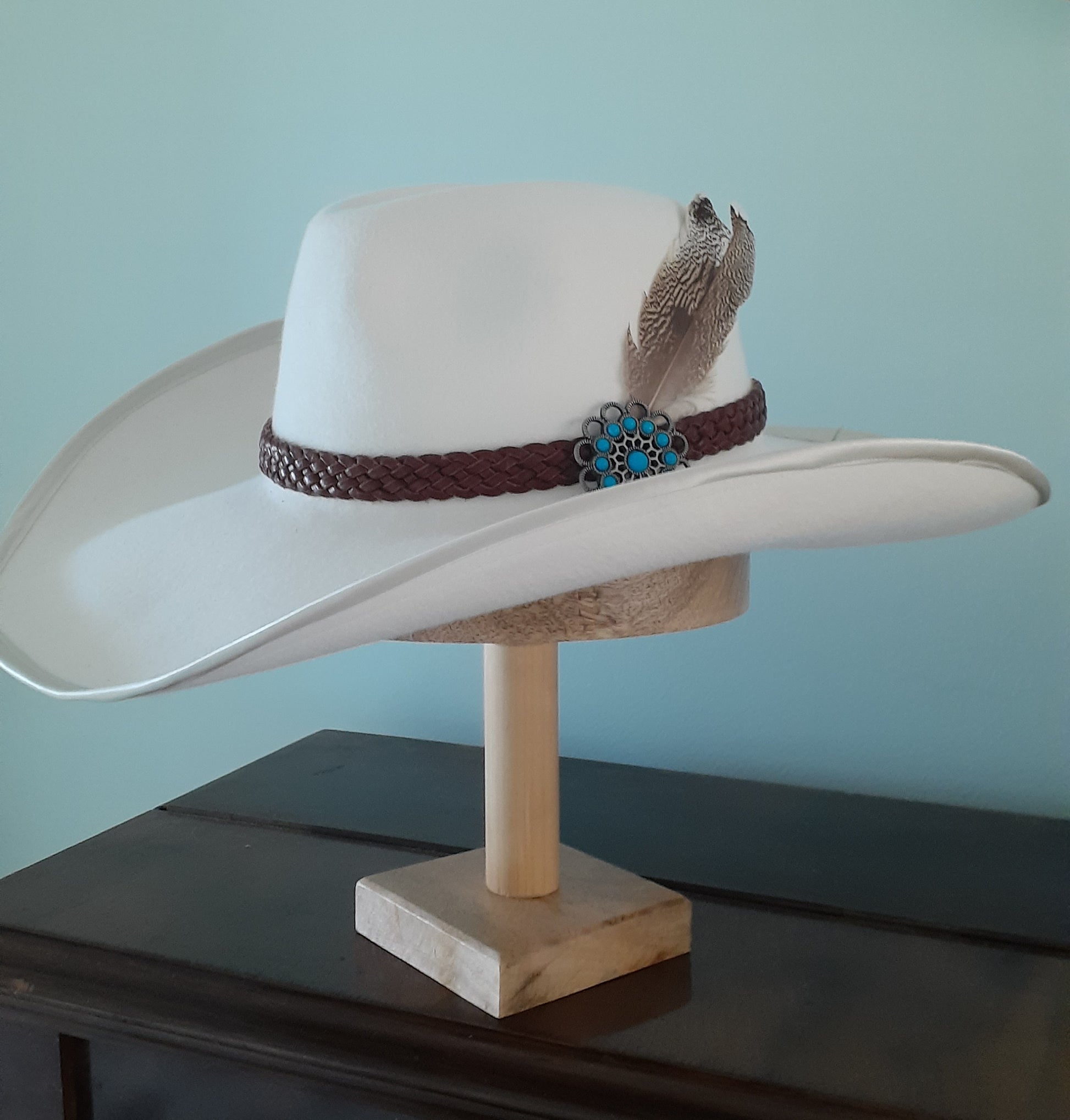 Black felt Aussie bushman style hat (The Outbacker) – MidWest Hatters
